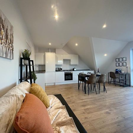 Stylish & Spacious Apartment Royal Tunbridge Wells Eksteriør bilde